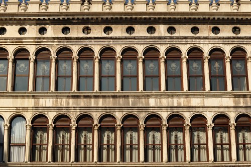 Palace facade columns free photo